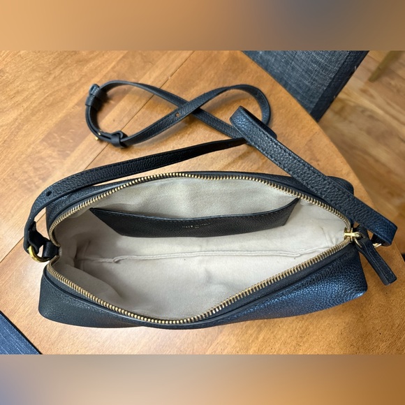 Fleuron Trinity in Noir - Picture 7 of 9